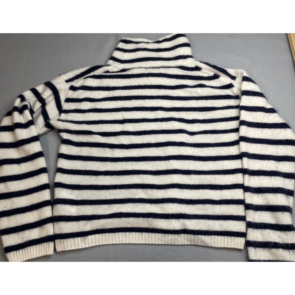 Halston Cashmere Sweater Womens Small Navy White Striped Turtleneck 2-Ply Knit - Picture 6 of 10